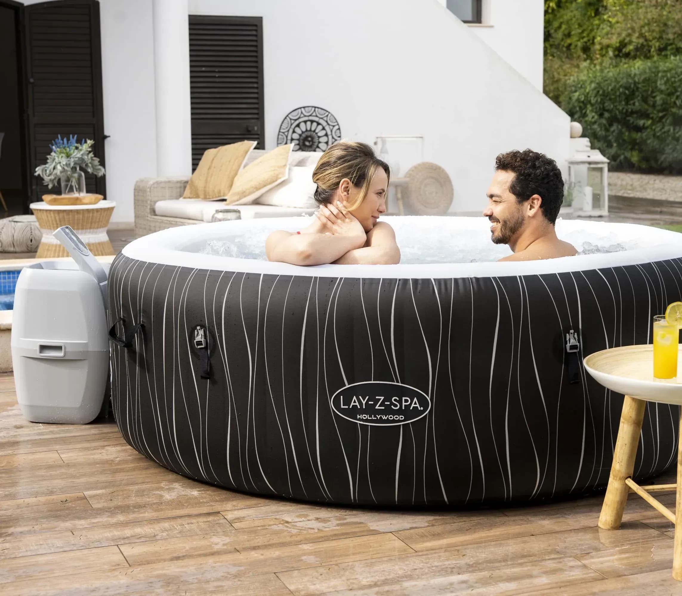 Spa ogrodowe Lay-Z-Spa HOLLYWOOD AirJet