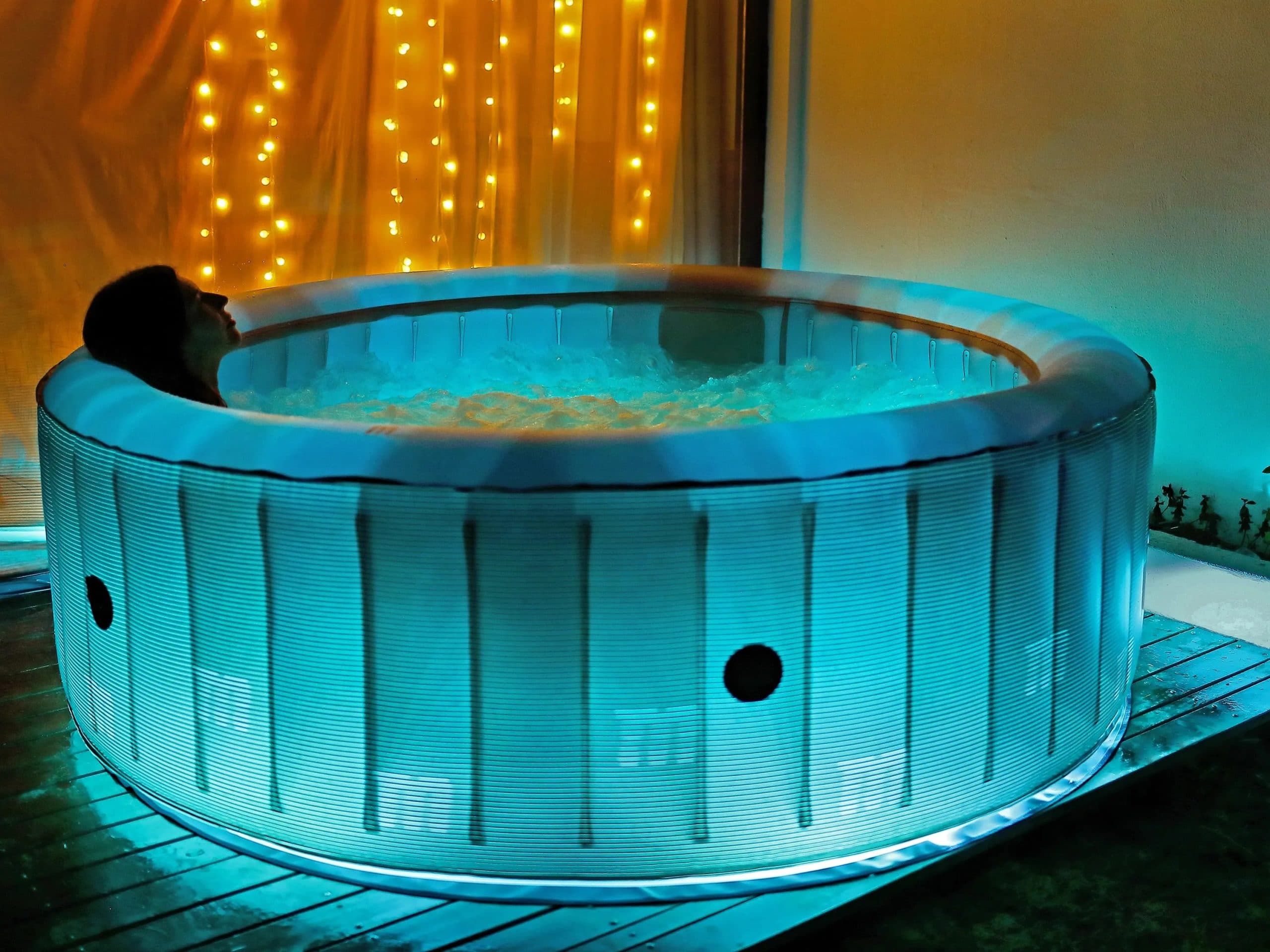 Wanna z hydromasażem mSpa STARRY - poj. 930 l