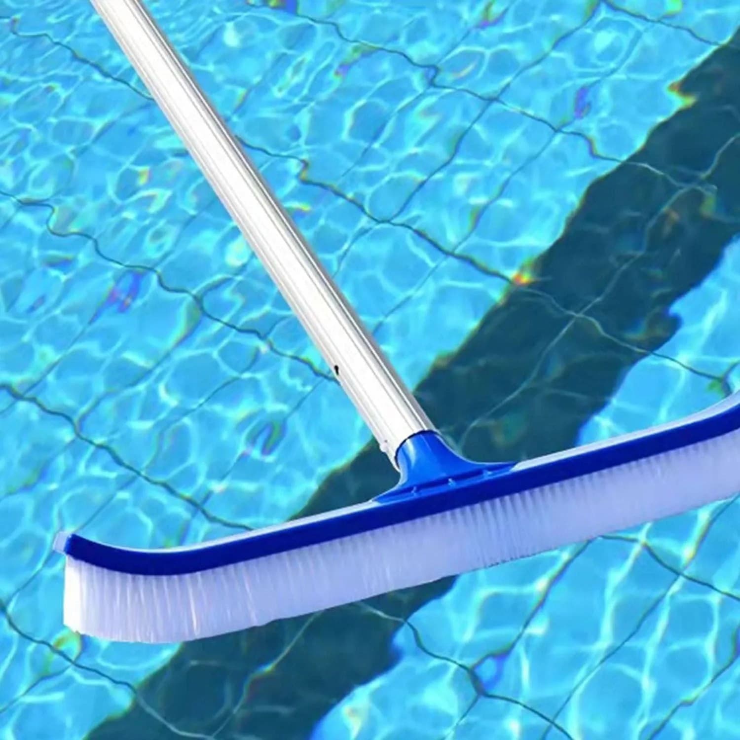 Szczotka zaokrąglona do czyszczenia basenów i spa ogrodowych